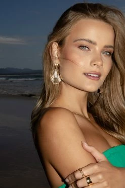 Aleya Petal Earrings - Gold