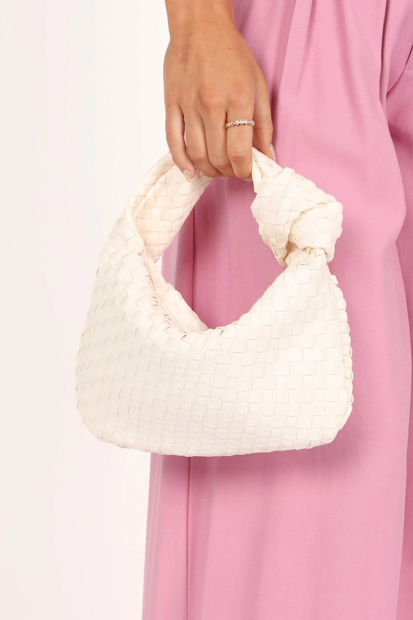 Alma Woven Shoulder Bag - White 2 Alma Woven Shoulder Bag - White - Image 2
