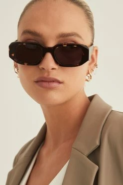 The Nina - Amber Tort