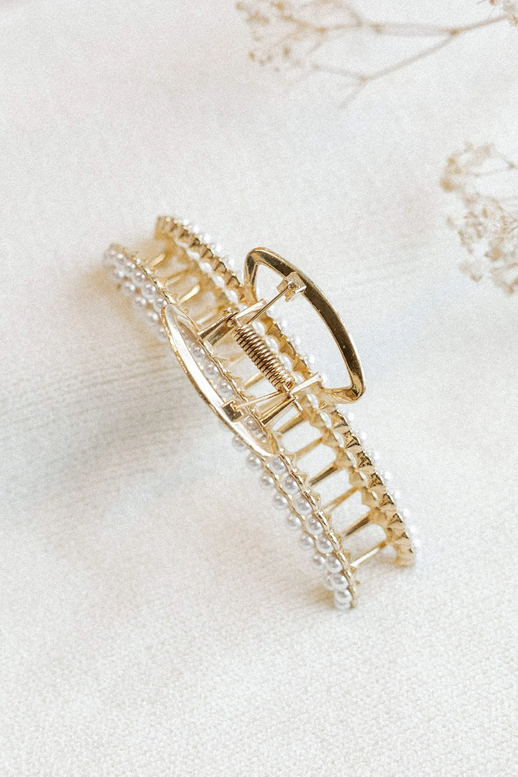 Triska Hairclip - Pearl 6 Triska Hairclip - Pearl - Image 6