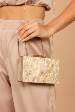 Vixxie Resin Clutch - Beige Pearl