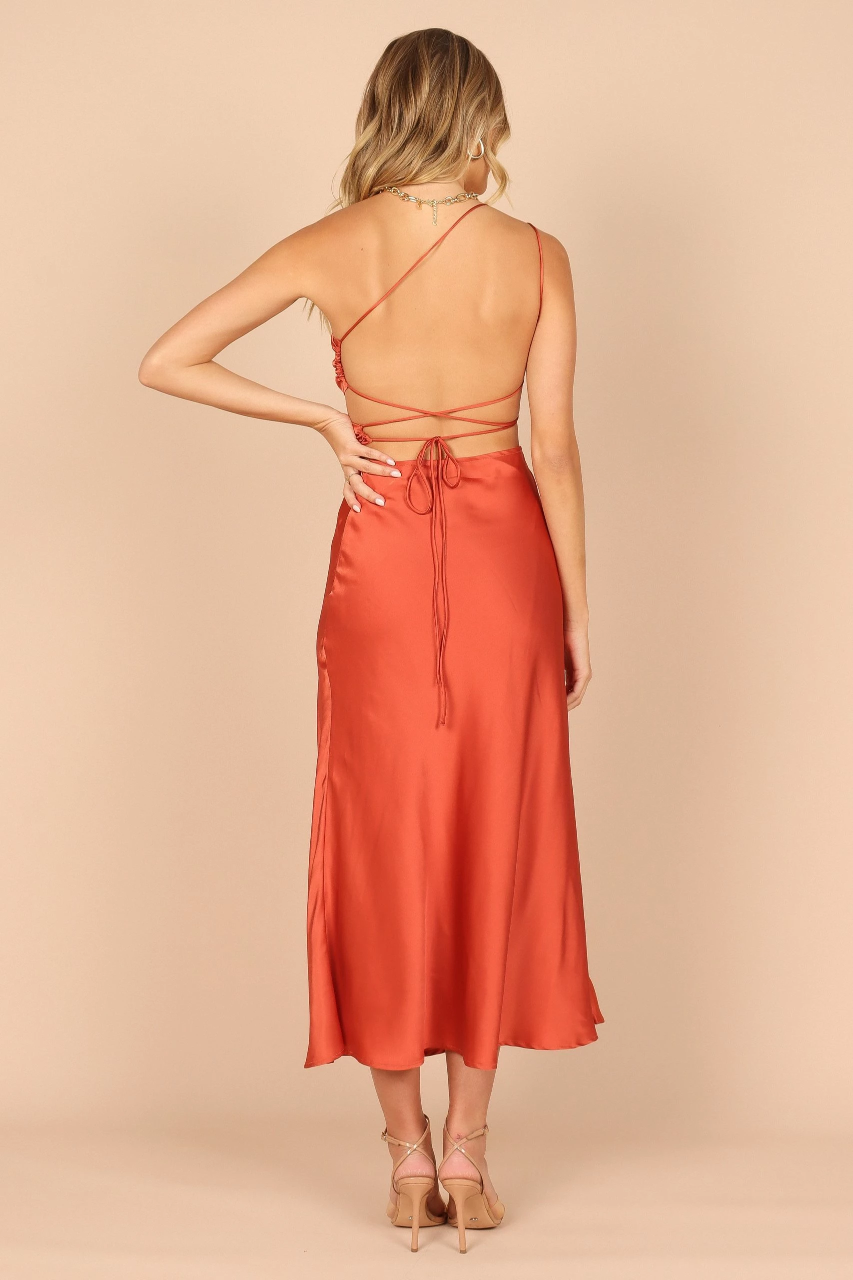 Forelle One Shoulder Cut Out Midi Dress - Rust 5 Forelle One Shoulder Cut Out Midi Dress - Rust - Image 5