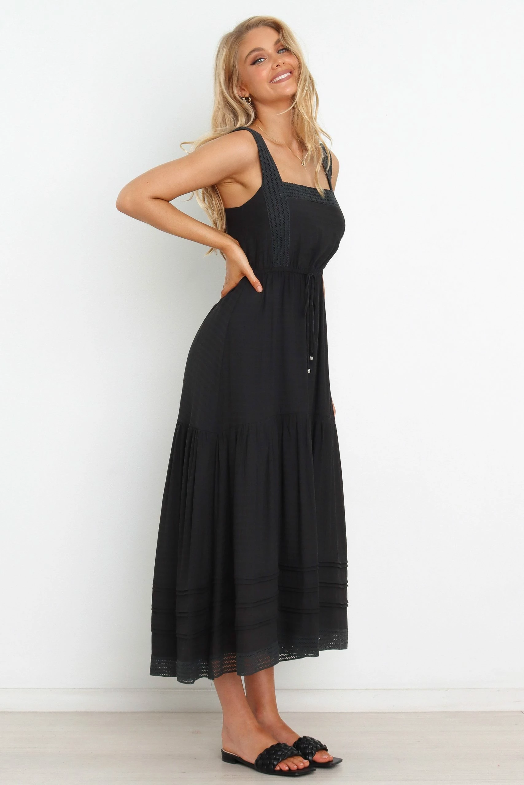 Jasalina Dress - Black 4 Jasalina Dress - Black - Image 4