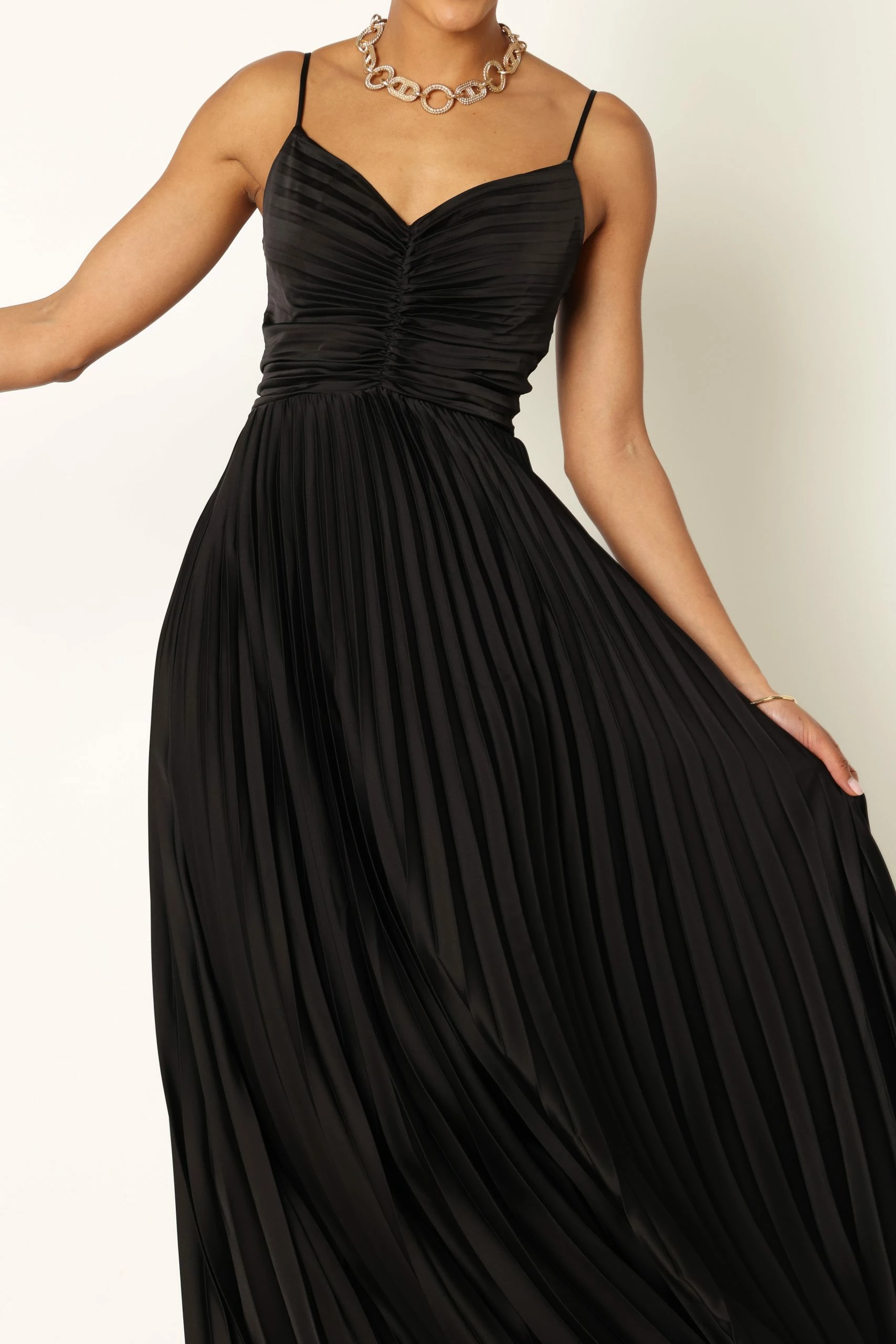 Naira Pleated Maxi Dress - Black 7 Naira Pleated Maxi Dress - Black - Image 7