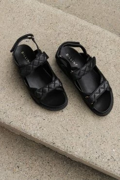 Zora Flat - Black
